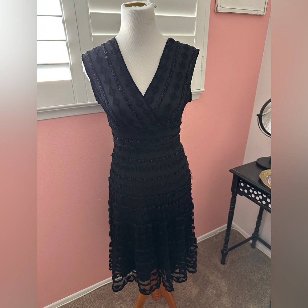 Max Studio Black Textured Midi Dress Cocktail Size M